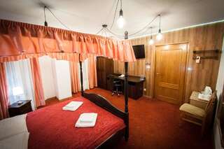 Отель Secession Hotel Łęczna Двухместный номер Делюкс с 1 кроватью-2