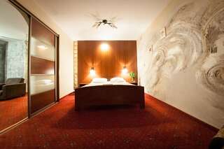Отель Secession Hotel Łęczna Люкс с 2 спальнями-5