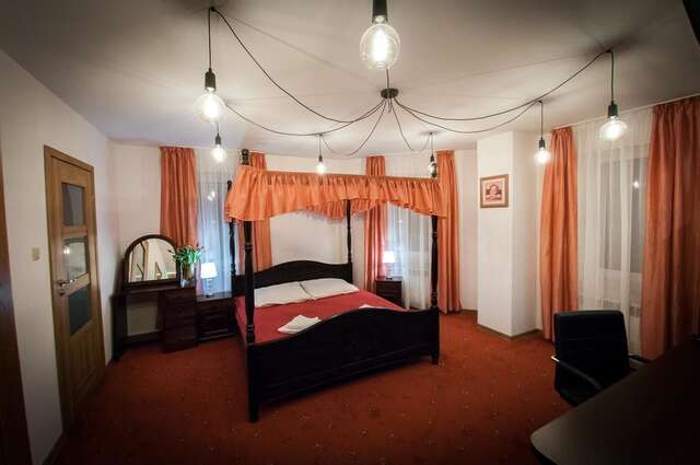 Отель Secession Hotel Łęczna-14