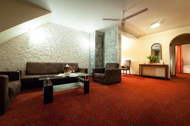 Отель Secession Hotel Łęczna-6