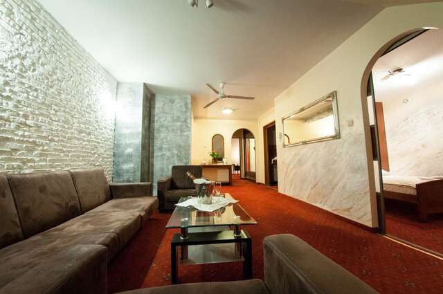 Отель Secession Hotel Łęczna-11